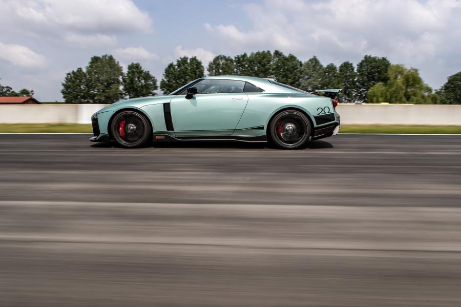  Nissan GT-R50 2019 года  (фото 42 из 52)